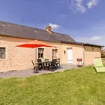 Chaleureux Aux Portes De L'histoire Ferienhaus