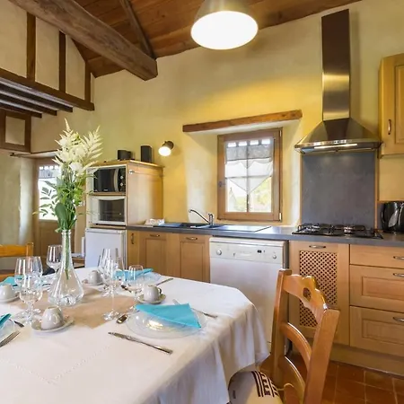 Chaleureux Aux Portes De L'histoire Ferienhaus Agy