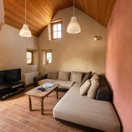 Chaleureux Aux Portes De L'histoire Ferienhaus