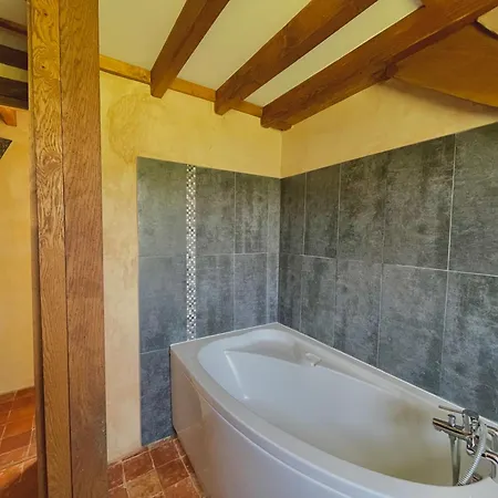 Chaleureux Aux Portes De L'histoire Ferienhaus Agy