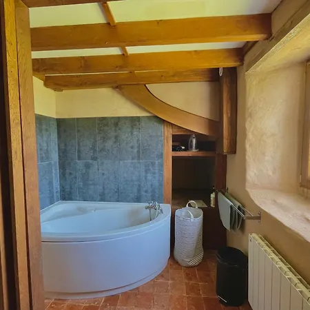 Chaleureux Aux Portes De L'histoire