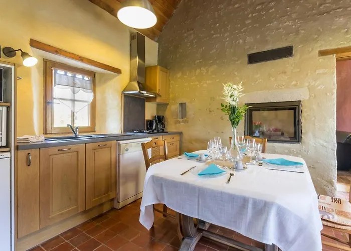 Chaleureux Aux Portes De L'histoire * Agy